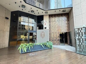 800 W 6th St, Los Angeles, CA à louer Photo du bâtiment- Image 2 de 32