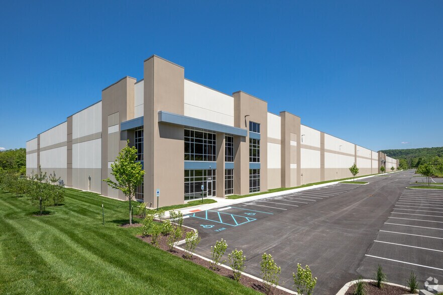 2103 S Park Rd, Louisville, KY à louer - Photo principale - Image 1 de 13