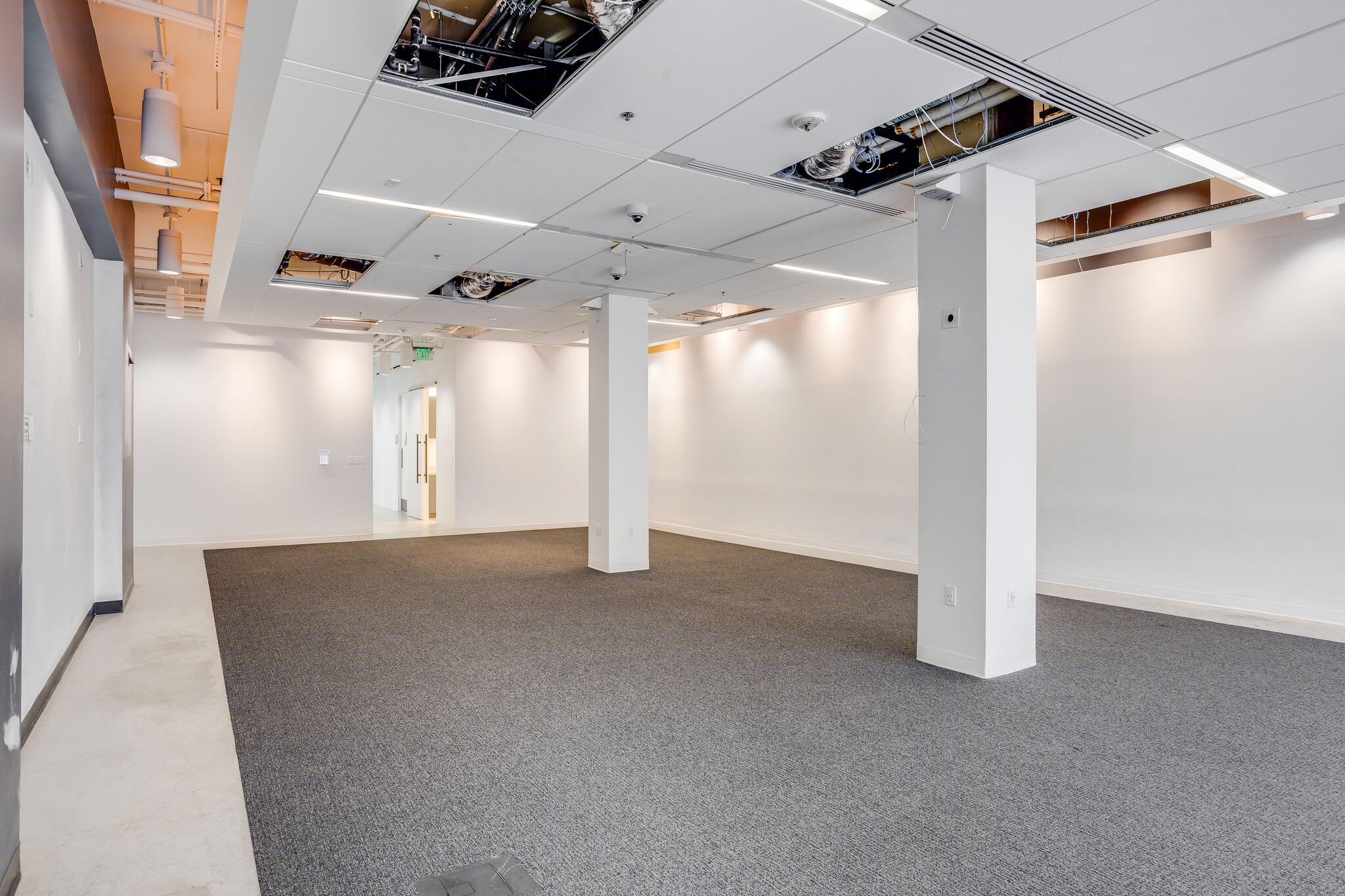 725 Arizona Ave, Santa Monica, CA for lease Interior Photo- Image 1 of 3