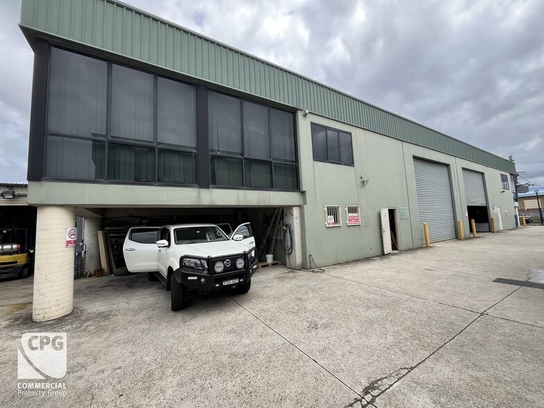 8 Cunningham St, Moorebank à louer - Photo du bâtiment - Image 3 de 3