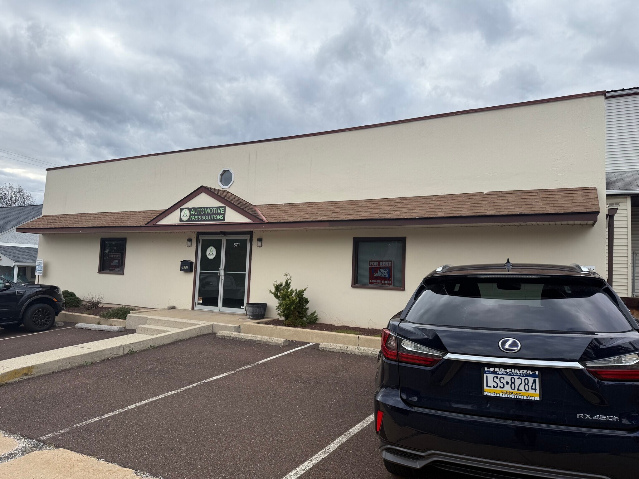 871 N Hanover St, Pottstown, PA for lease Building Photo- Image 1 of 11