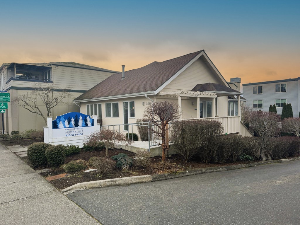 146 3rd Ave S, Edmonds, WA for lease Building Photo- Image 1 of 2