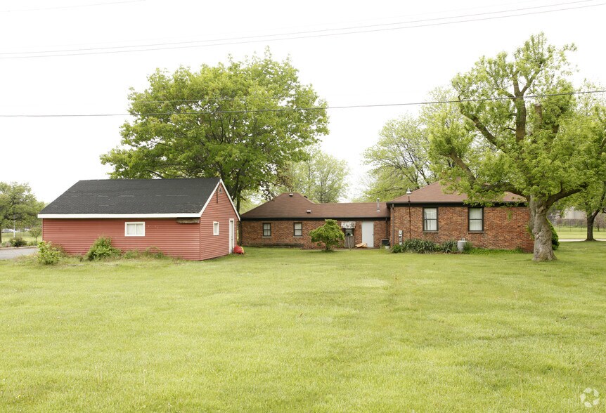 5189 Venoy Rd, Wayne, MI à louer - Photo du bâtiment - Image 2 de 6