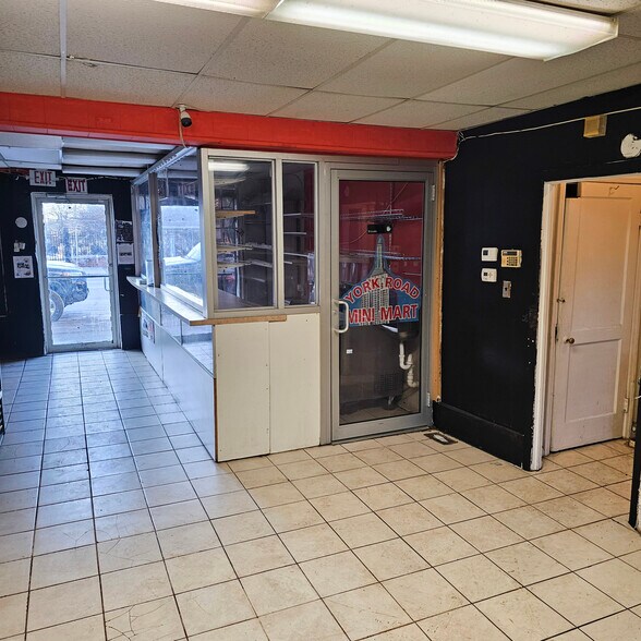 5307 York Rd, Baltimore, MD à vendre - Photo du bâtiment - Image 2 de 17