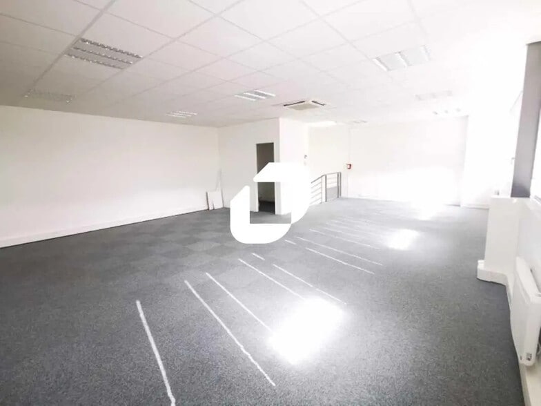 Flex dans Bussy-Saint-Martin à louer - Photo intérieure - Image 3 de 5