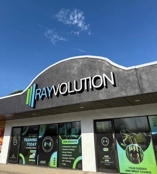 5500-5630 4th St N, Saint Petersburg, FL for lease - Building Photo - Image 3 of 3