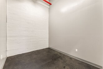 932 Wilson St, Los Angeles, CA à louer Photo intérieure- Image 1 de 18