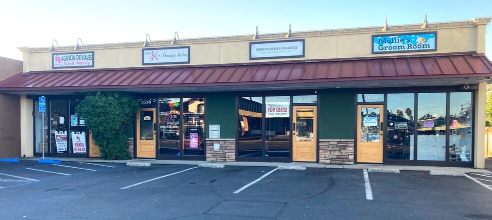 3526-3532 Clayton Rd, Concord, CA for lease - Building Photo - Image 2 of 18