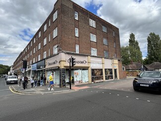 Plus de détails pour 261 High Rd, Loughton - Vente au détail à louer