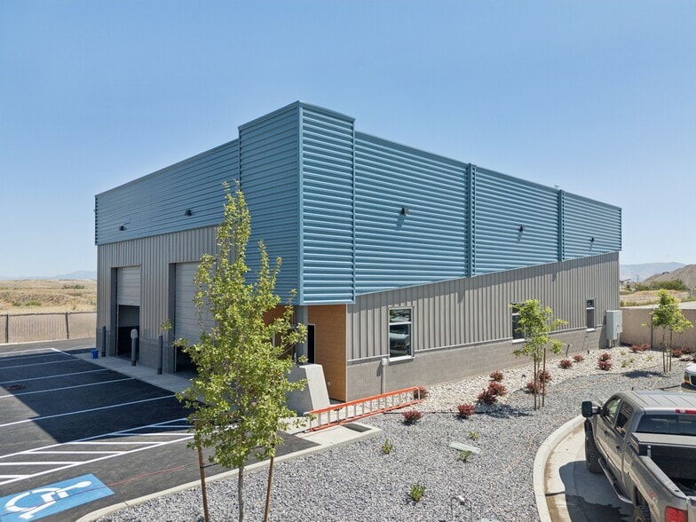 6778 W 2100 S, West Valley City, UT for lease - Building Photo - Image 3 of 12