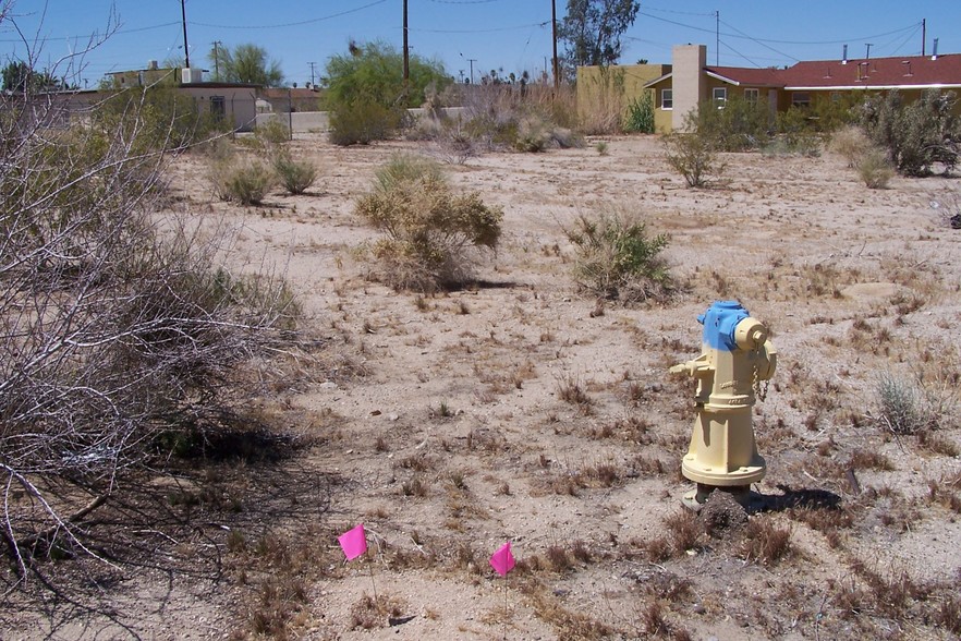 Adobe Rd, Twentynine Palms, CA for sale - Building Photo - Image 1 of 1