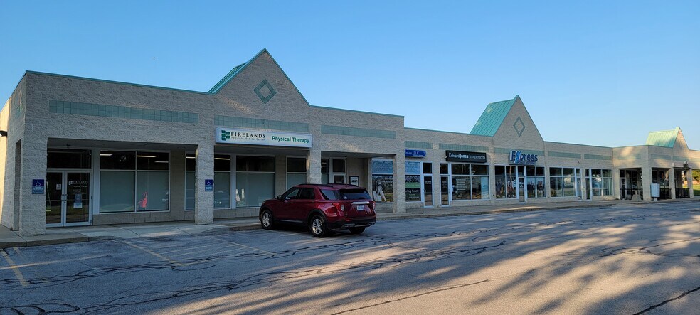 2012 Cleveland Rd W, Huron, OH à louer - Photo du bâtiment - Image 2 de 8