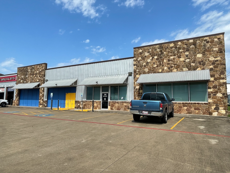 118 Trademark Dr, Buda, TX for sale - Building Photo - Image 1 of 1