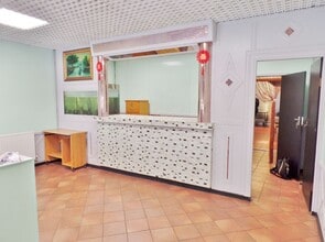 151 Cowbridge Rd E, Cardiff for lease Interior Photo- Image 2 of 23