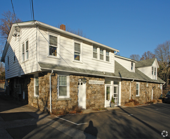 17 Wilmot Ln, Riverside, CT for lease - Building Photo - Image 2 of 8