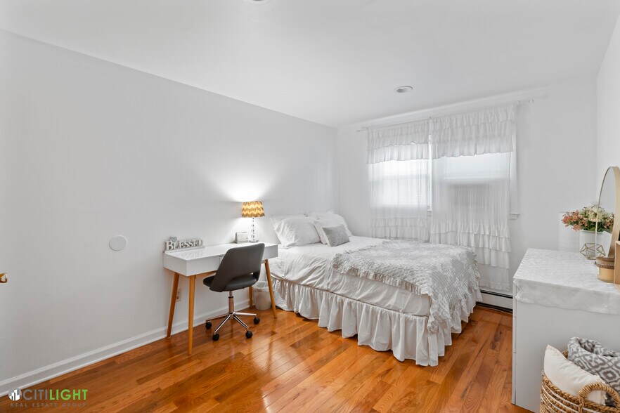 312 6th St, Palisades Park, NJ à vendre - Photo intérieure - Image 3 de 8