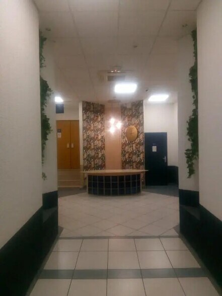 31 Boulevard Charles Moretti, Marseille à louer - Hall d’entrée - Image 2 de 17