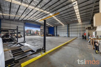 27 Levanswell Road, Moorabbin for lease Interior Photo- Image 2 of 5