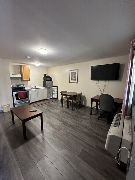 721 State Route 54 E, Clinton, IL à vendre - Photo intérieure - Image 3 de 23