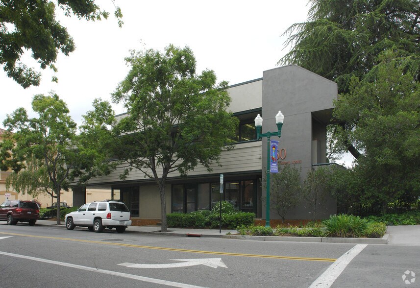 150 E Campbell Ave, Campbell, CA à louer - Photo du bâtiment - Image 3 de 23