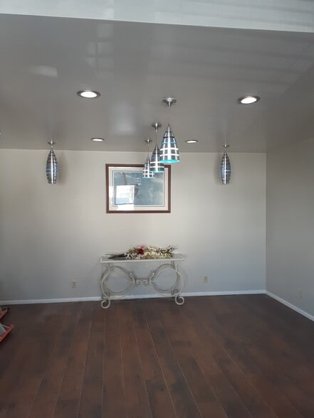 1019 Vandalia St, Collinsville, IL for lease - Building Photo - Image 2 of 11