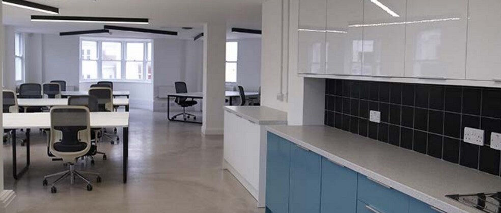 47 Middle St, Brighton à louer - Photo du bâtiment - Image 2 de 4