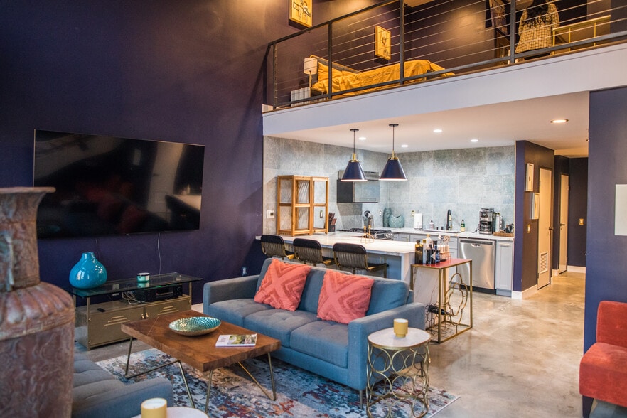 101 W Mission Blvd, Pomona, CA for sale - Interior Photo - Image 3 of 20