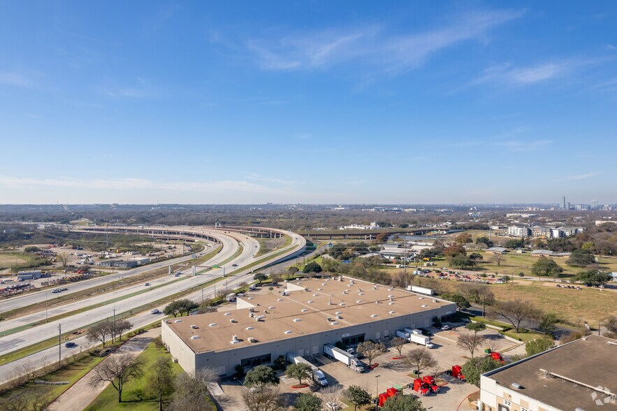 800 Interchange Blvd, Austin, TX à louer - Aérien - Image 2 de 15
