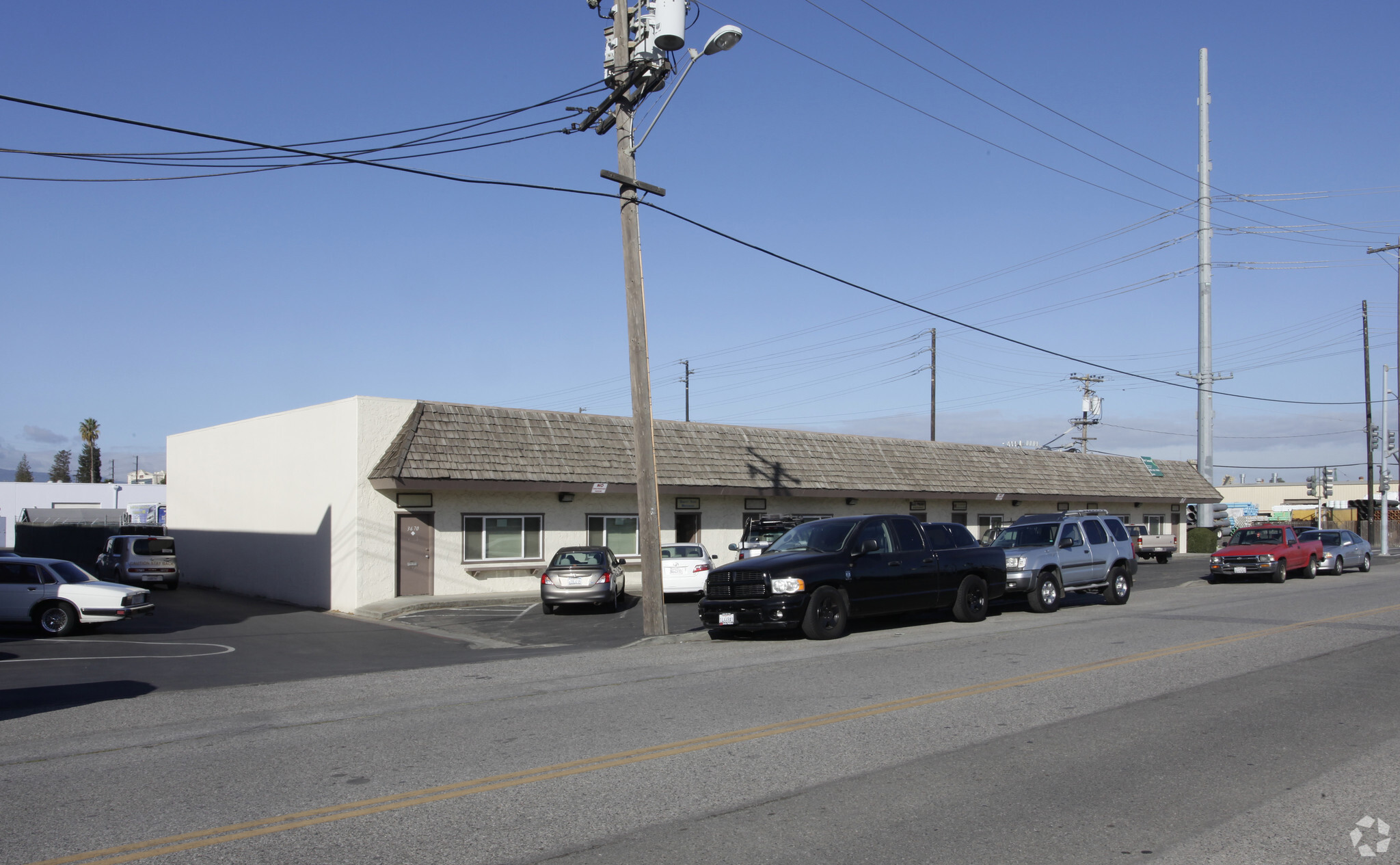 3670-3684 Bassett St, Santa Clara, CA for lease Building Photo- Image 1 of 4