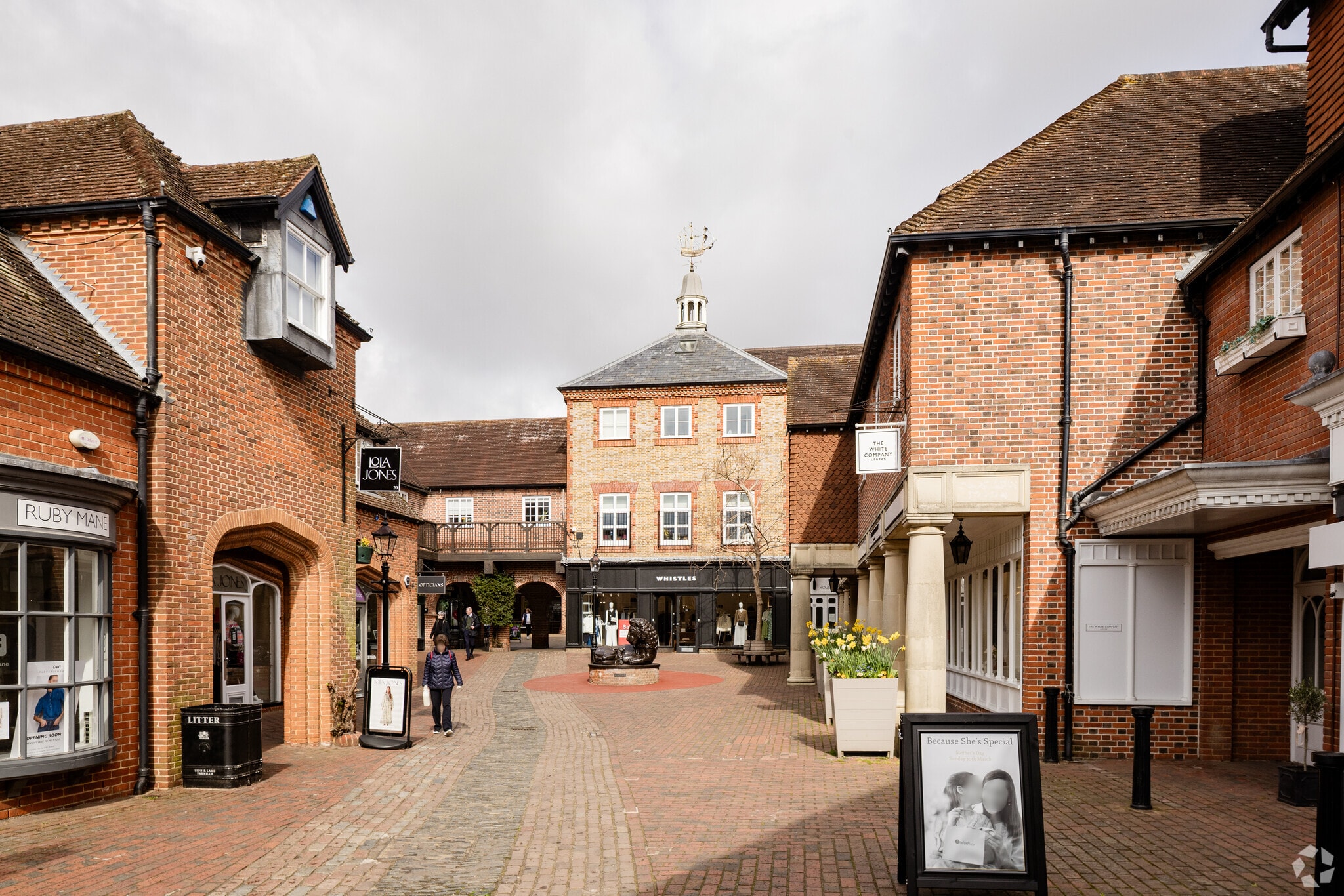 7 Lion And Lamb Yard, Farnham for lease Primary Photo- Image 1 of 3