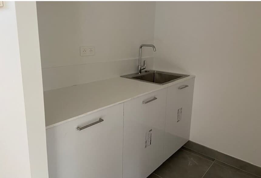 Office in Versailles for lease - Interior Photo - Image 3 of 7