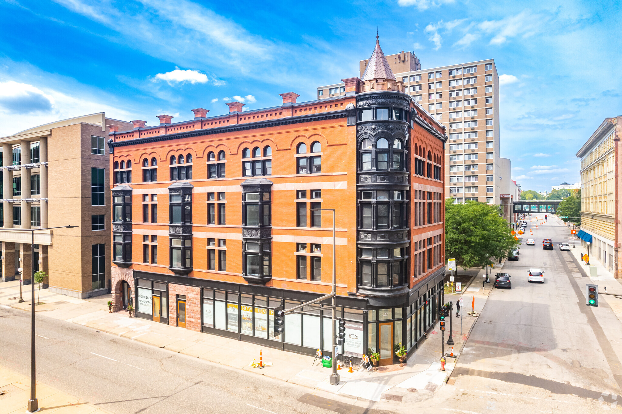 5 7th St W, Saint Paul, MN à vendre Photo principale- Image 1 de 1