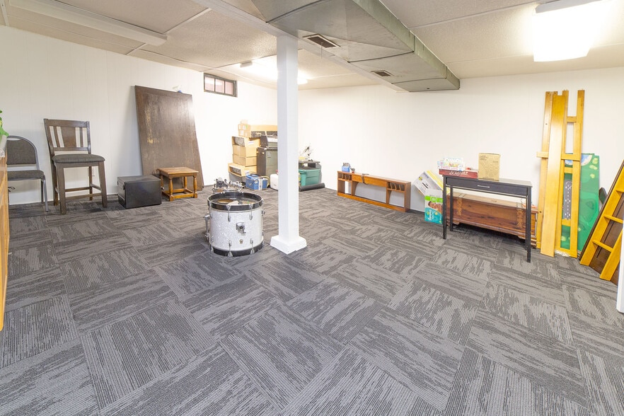 635 Fairfax St, Altoona, WI à vendre - Photo intérieure - Image 3 de 16