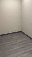 15720 Ventura Blvd, Encino, CA à louer - Vidéo sur l’inscription commerciale 