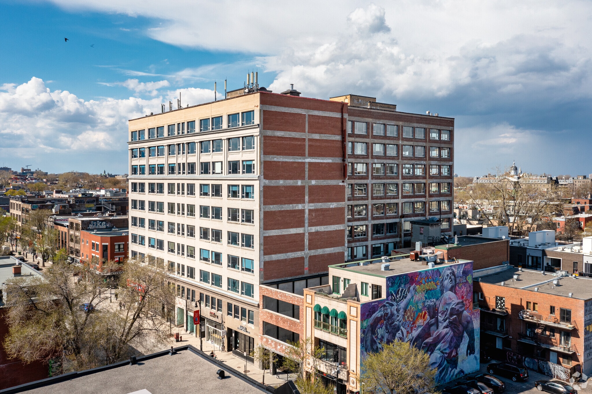 3575 Boul Saint-Laurent, Montréal, QC for sale Building Photo- Image 1 of 1