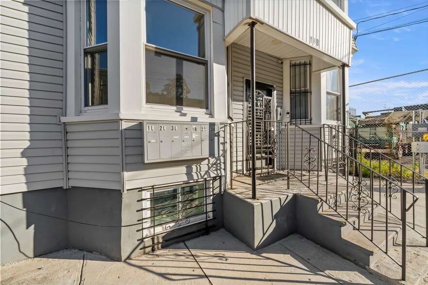 168 Sherman Ave, Newark, NJ for sale - Building Photo - Image 3 of 29