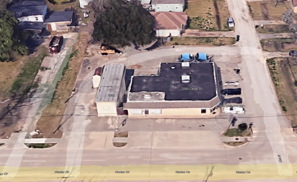 2000-20002 Cedar Dr portefeuille de 2 propriétés à vendre sur LoopNet.ca - Photo du bâtiment - Image 3 de 16