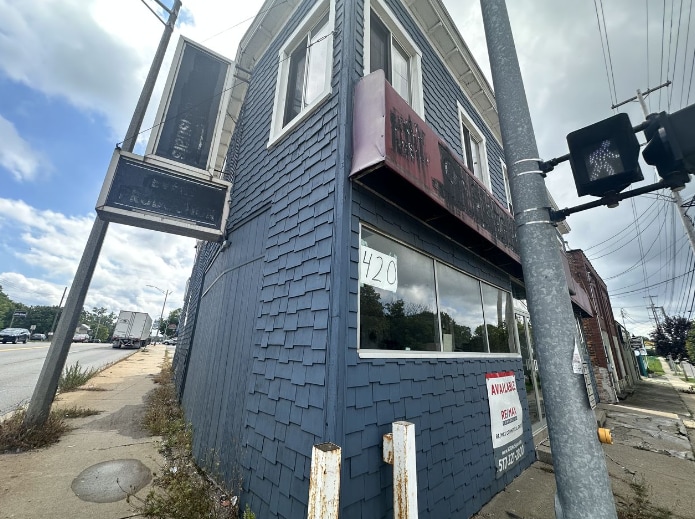 418 Baker St, Lansing, MI à vendre - Photo du bâtiment - Image 2 de 10