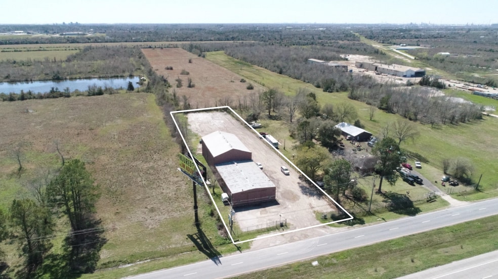 7108 East Fwy, Baytown, TX à louer - Photo du bâtiment - Image 3 de 3