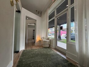 2427 Biscayne Blvd, Miami, FL for lease Interior Photo- Image 1 of 8