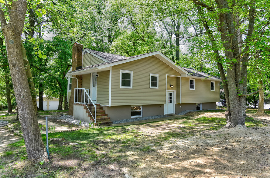 195 N County Line Rd, Jackson, NJ à vendre - Photo du bâtiment - Image 1 de 1