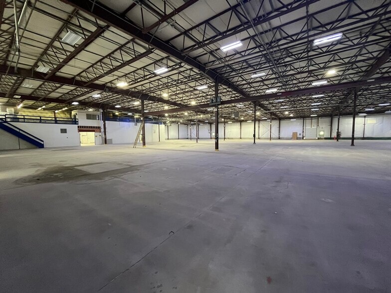 16 Washington Ave, Scarborough, ME for lease - Building Photo - Image 3 of 9
