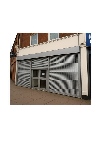 663 Watford Way, Londres à louer - Photo principale - Image 1 de 1