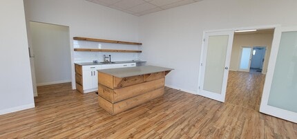 1185 Franklin Blvd, Cambridge, ON for lease Interior Photo- Image 2 of 10