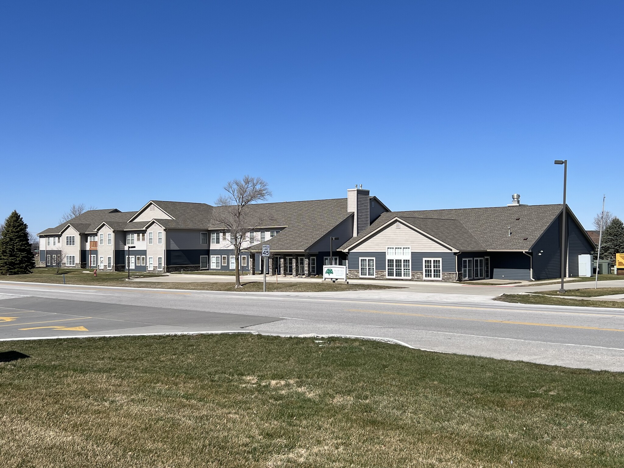 908 N US Highway 69, Huxley, IA for sale Primary Photo- Image 1 of 9