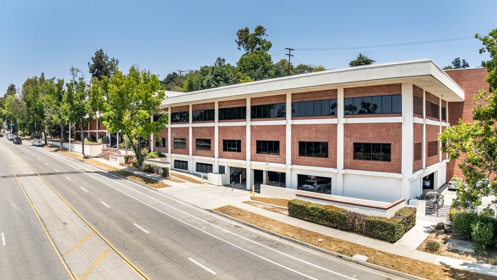 600 N Rosemead Blvd, Pasadena, CA for sale - Building Photo - Image 2 of 46