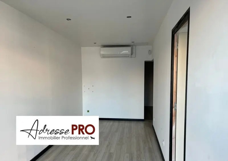 Commerce de détail dans Bègles à louer Photo intérieure- Image 1 de 4