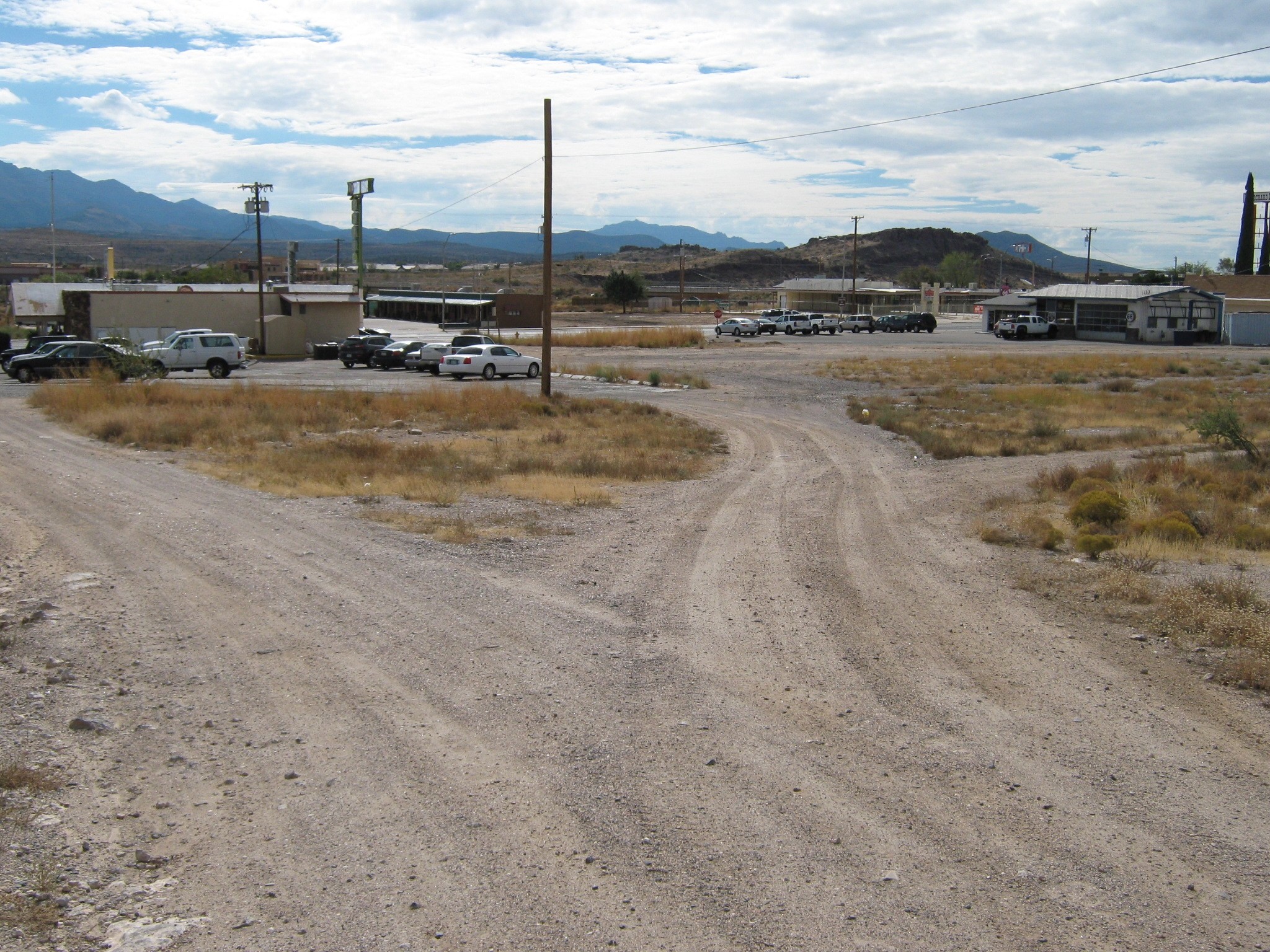 2009 E Andy Devine Ave, Kingman, AZ à vendre Photo du bâtiment- Image 1 de 1