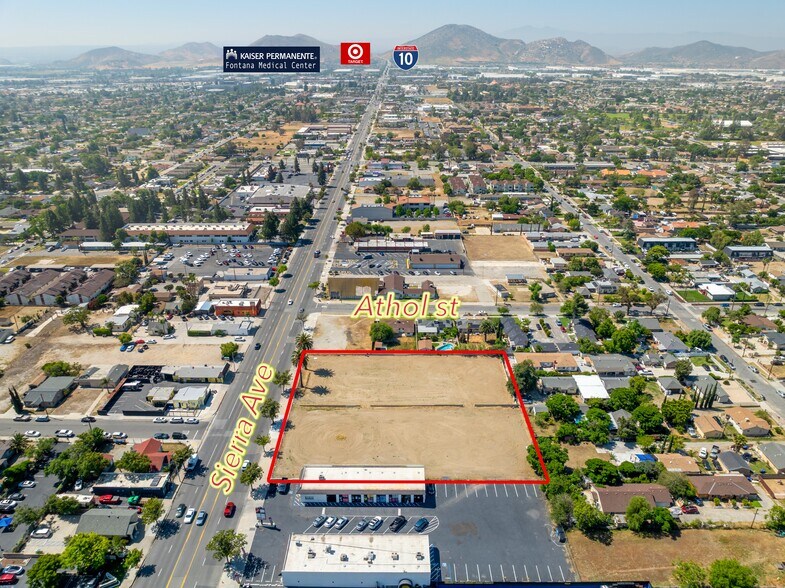 Sierra Ave, Fontana, CA à vendre - Photo du bâtiment - Image 3 de 6