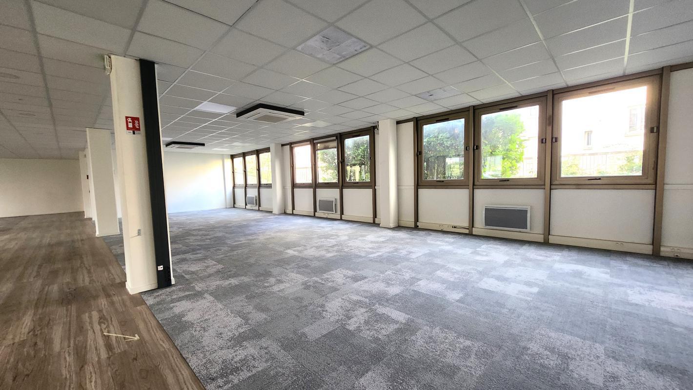 Bureau dans Boulogne-Billancourt à louer Photo intérieure- Image 1 de 6